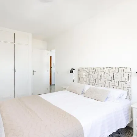 아파트 Home2book Bright Sea Views, *