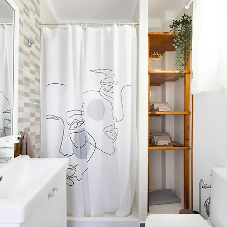 Home2book Bright Sea Views, 아파트