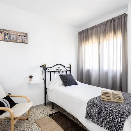 아파트 Home2book Bright Sea Views, *
