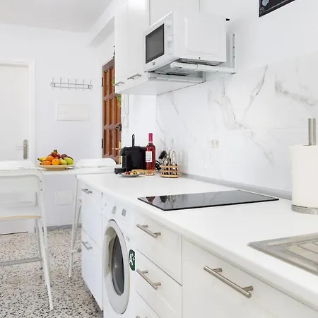 Home2book Serene Ocean Breeze,