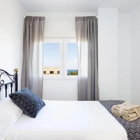 Home2book Serene Ocean Breeze,