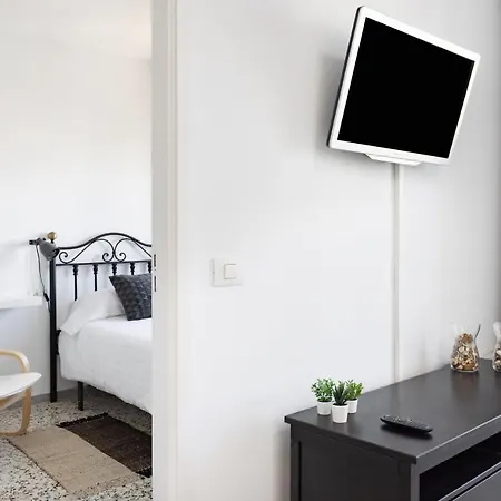 Apartment Home2book Bright Sea Views,
