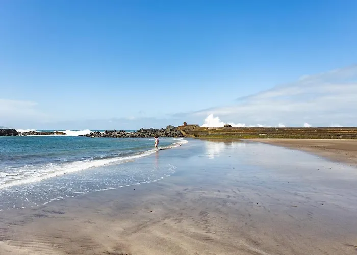 Home2book Serene Ocean Breeze,