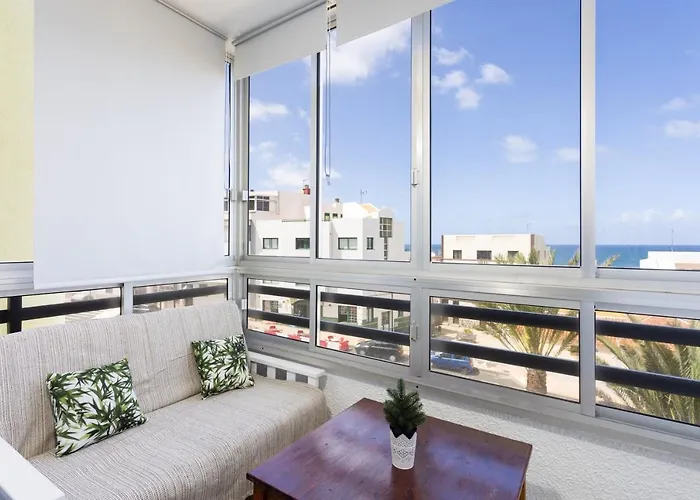 Home2book Serene Ocean Breeze, דירה
